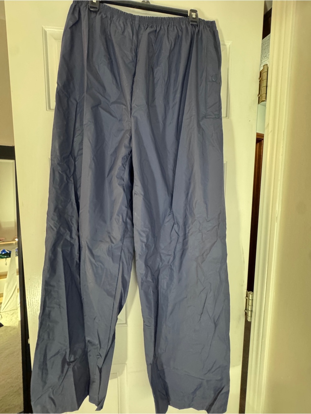 Bass Pro Shops Men’s XL Waterproof Rain Pants Navy Snap Leg Fishing Hunting